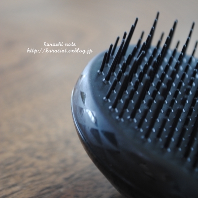 新しいヘアブラシ、タングルティーザー。_b0351624_00065521.jpg
