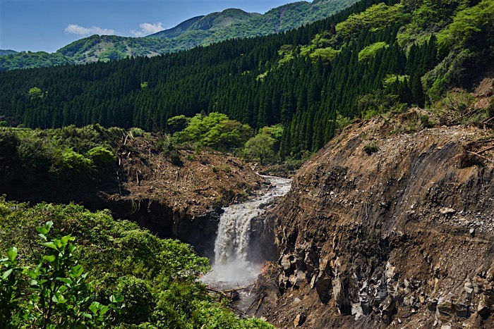 震災後の鮎帰滝_e0135098_20214421.jpg