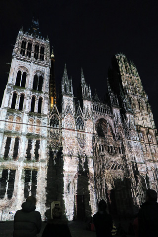 幻想美、夜のルーアンと大聖堂/ Cathédrale de lumière à Rouen_f0234936_359397.jpg