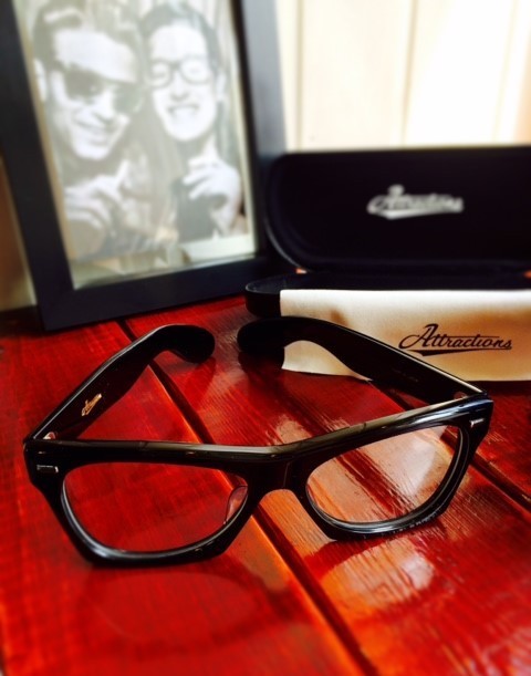 Attractions Eyewear 『 B&W 』_f0093885_16314124.jpg