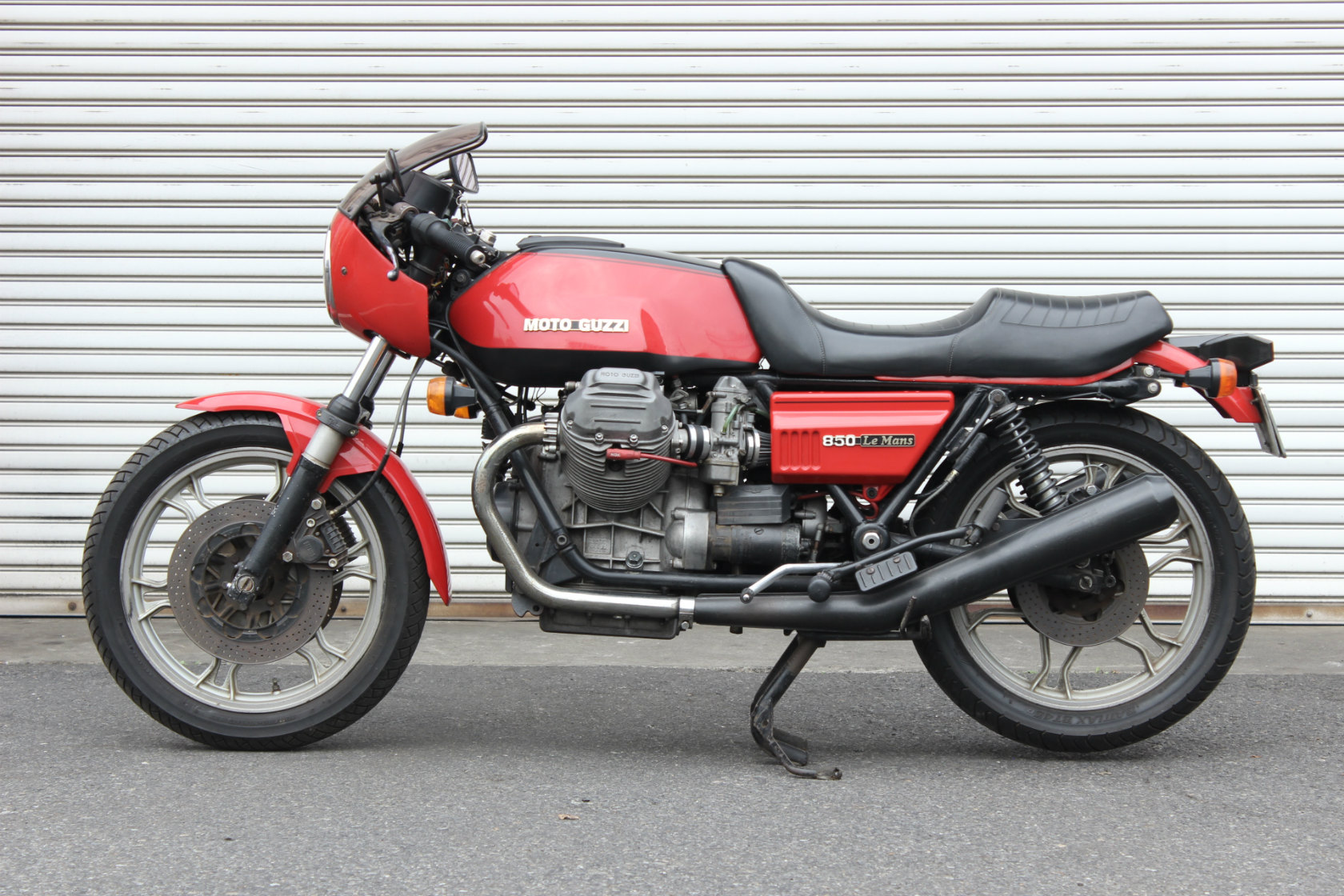 Moto Guzzi CX100 Le mansⅠCustom : Bat Motorcycles Italian