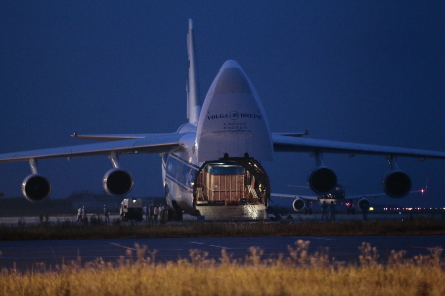 アントノフ An-124が久しぶりに飛来 KKJ 北九州空港_b0120398_21173875.jpg