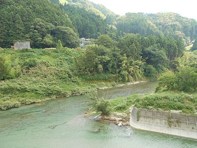 f0308898_1053115.jpg