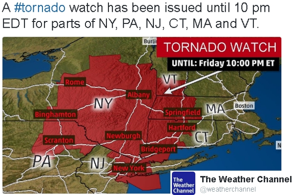 ニューヨークでは珍しい「トルネード」注意報（Tornado Watch）発令中!!!_b0007805_5105781.jpg
