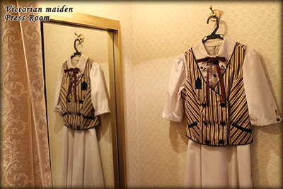 レジメンタルストライプダブルベストのご紹介 : Victorian