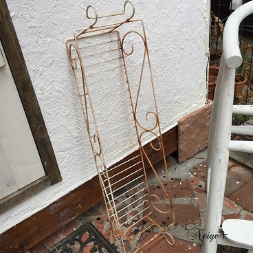 DIY小屋作り８（床づくり）端材と「まさ王」で手作りの小屋ついに完成♪_f0023333_22193328.jpg