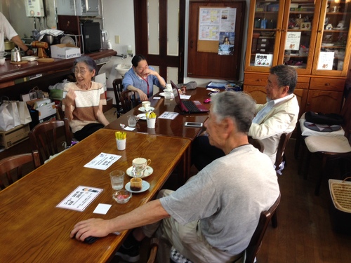 おやじカフェ営業中♪_f0223914_11393224.jpg