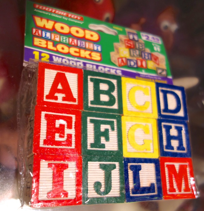 木製アルファベットブロック トイストーリー おもちゃと雑貨のrpmのblog