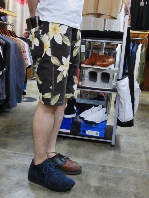 ASICS × PUBLISH BRAND ・・・ アメリカより、ようやく入荷しました!♪!_d0152280_8305580.jpg