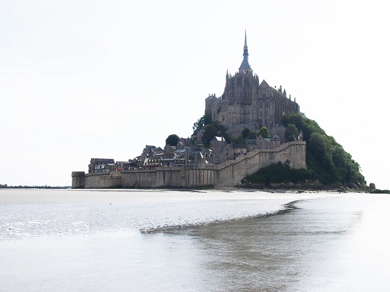 フランス旅行　第2日目　ルモンサンミシェル干潟歩き(2016.06.26)_e0245404_10585128.jpg