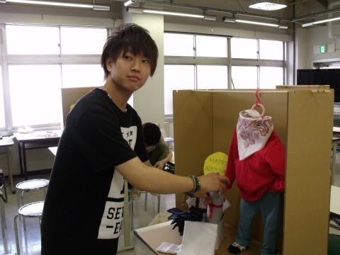 商品装飾展示技能検定にチャレンジ Nagoya Fashion College 商品装飾展示技能検定にチャレンジ Nagoya Fashion College