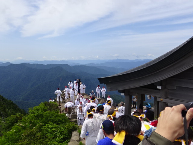 石鎚山お山開き3の鎖と頂上社弥山、天狗岳NO3…2016/7/1_f0231709_19462867.jpg