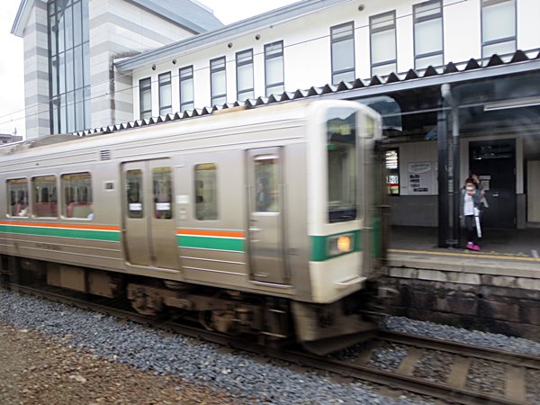 【大人の休日倶楽部パス旅1日目】山形からつばさで帰宅_b0009849_1214787.jpg