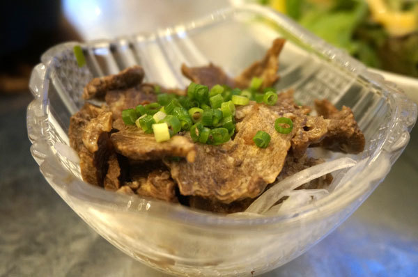 金沢 昭和町 馬喰ろう 金沢店 馬肉専門店 デブくろ商店6月号 ふりむけばスカタン 金沢 昭和町 馬喰ろう 金沢店 馬肉専門店 デブくろ商店6月号 ふりむけばスカタン