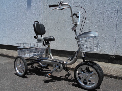 新しいクークルMが試乗車できますよ!_b0189682_1243662.jpg