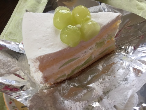 ミルクレープとメロンショートケーキ ハーブス 暮らしのあれこれ