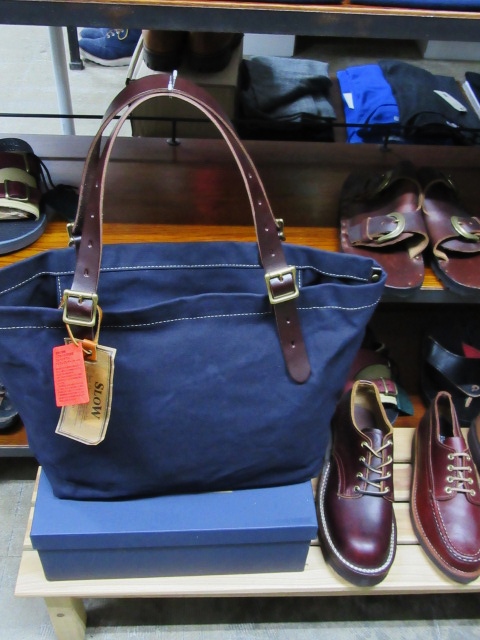 HTC ・・・ ONE STUDS LEATHER BRIEF CASE & 其れに合うSET!でのSLOW BAG!♪!_d0152280_20482932.jpg