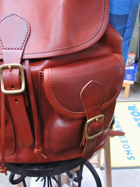 SLOW ・・・ DOUBLE OIL RUCKSACK! 素晴らし過ぎます!★!_d0152280_2119377.jpg