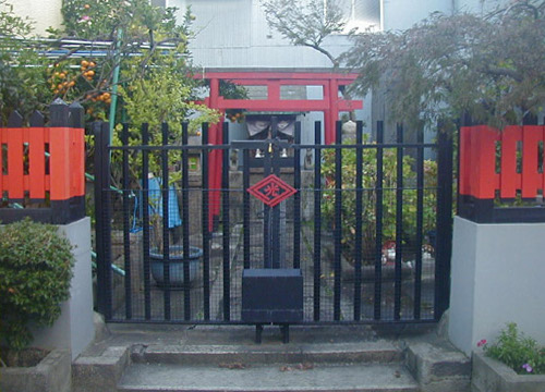 ●神社の造形―電光稲荷神社_d0053294_2395587.jpg