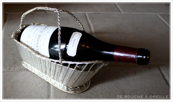porte bouteille アンティークのパニエ ボトルバスケット_d0184921_14143149.jpg