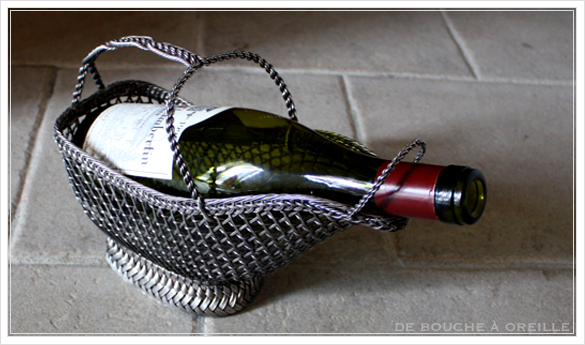 porte bouteille アンティークのパニエ ボトルバスケット_d0184921_14392918.jpg