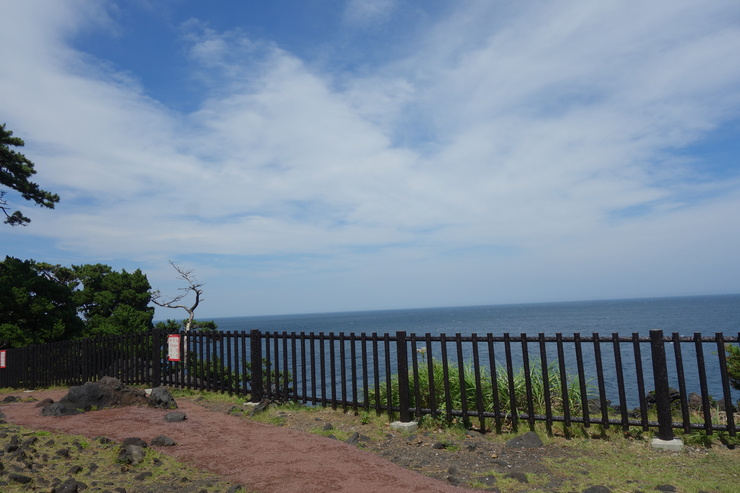 駆け足で巡る静岡県伊東市2016 その6~門脇灯台 城ヶ崎海岸_a0287336_2034565.jpg