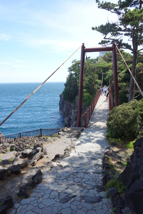 駆け足で巡る静岡県伊東市2016 その6~門脇灯台 城ヶ崎海岸_a0287336_20473115.jpg