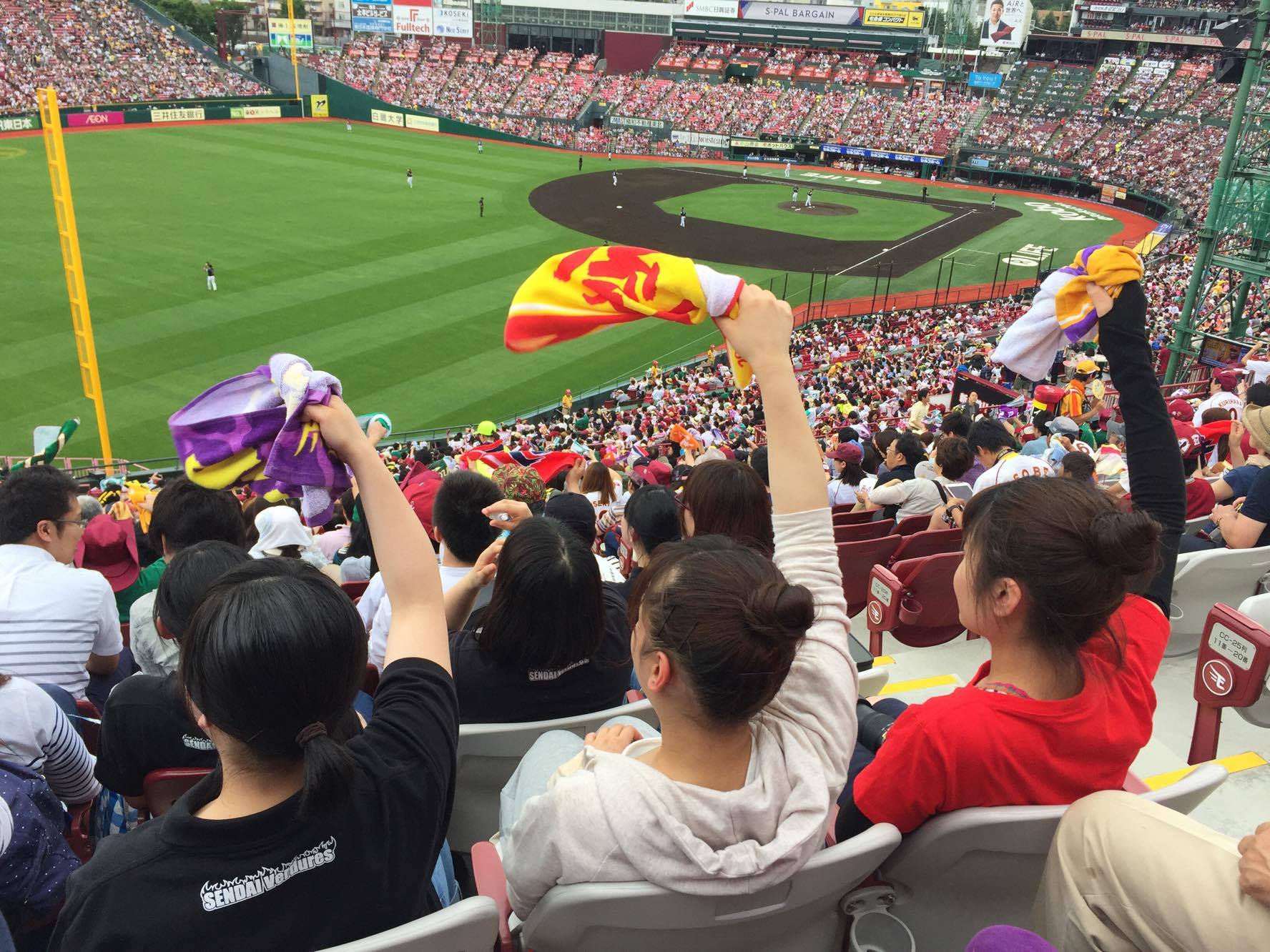 街角コンサート&楽天球場!_e0145173_17445330.jpg