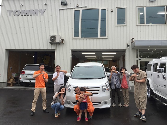 7月10日 日曜日 トミ店のニコニコブログ! ランクル200ディーゼル納車☆_b0127002_1844128.jpg
