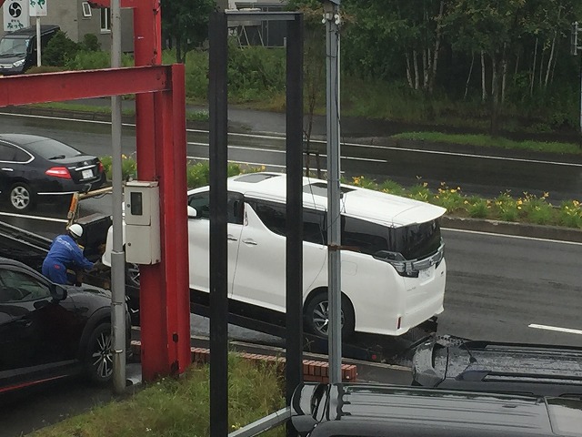 7月10日 日曜日 トミ店のニコニコブログ! ランクル200ディーゼル納車☆_b0127002_19113024.jpg