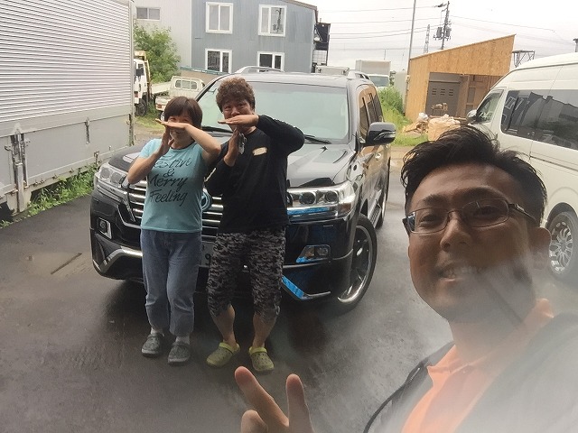 7月10日 日曜日 トミ店のニコニコブログ! ランクル200ディーゼル納車☆_b0127002_19195831.jpg