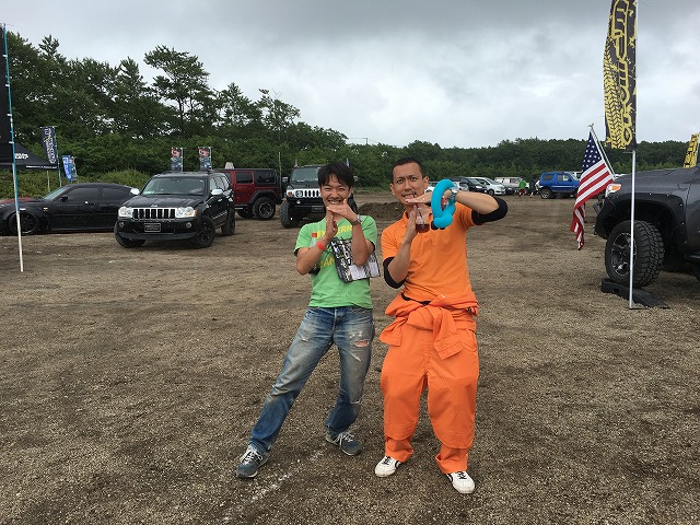 7月10日 日曜日 トミ店のニコニコブログ! ランクル200ディーゼル納車☆_b0127002_195279.jpg