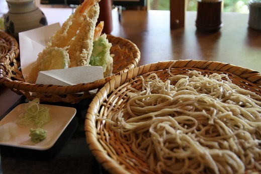 お昼は立山町蕎麦処「翁」にて_e0206820_20380914.jpg