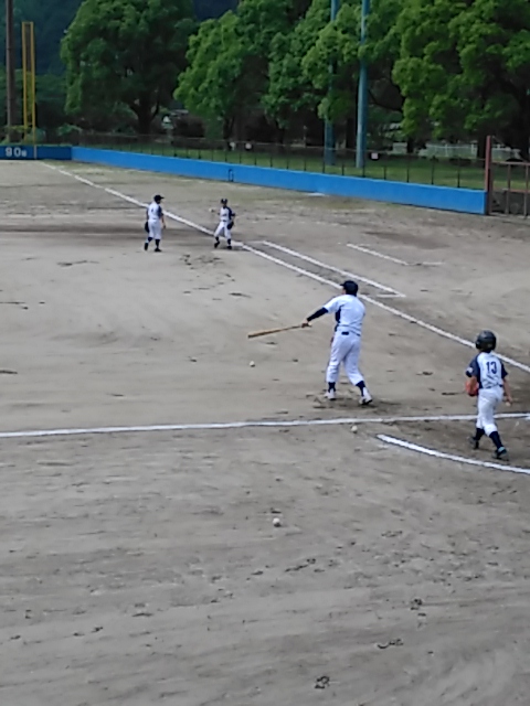 金山クラブと練習試合_d0010630_564739.jpg