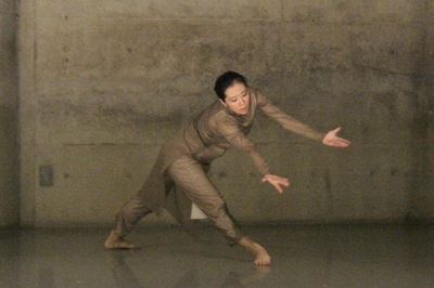 ダンスの力を見せた愛智伸江プレゼンツ・ダンス公演終わる_d0178431_2043516.jpg