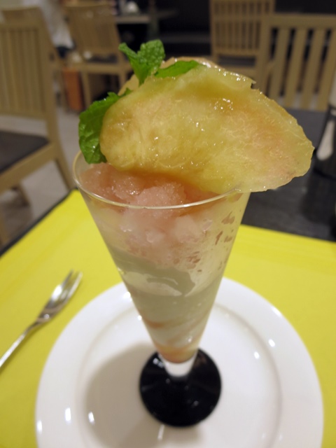 【タカノフルーツパーラー】フルーツコース~桃~【横浜高島屋店】_b0009849_15422559.jpg