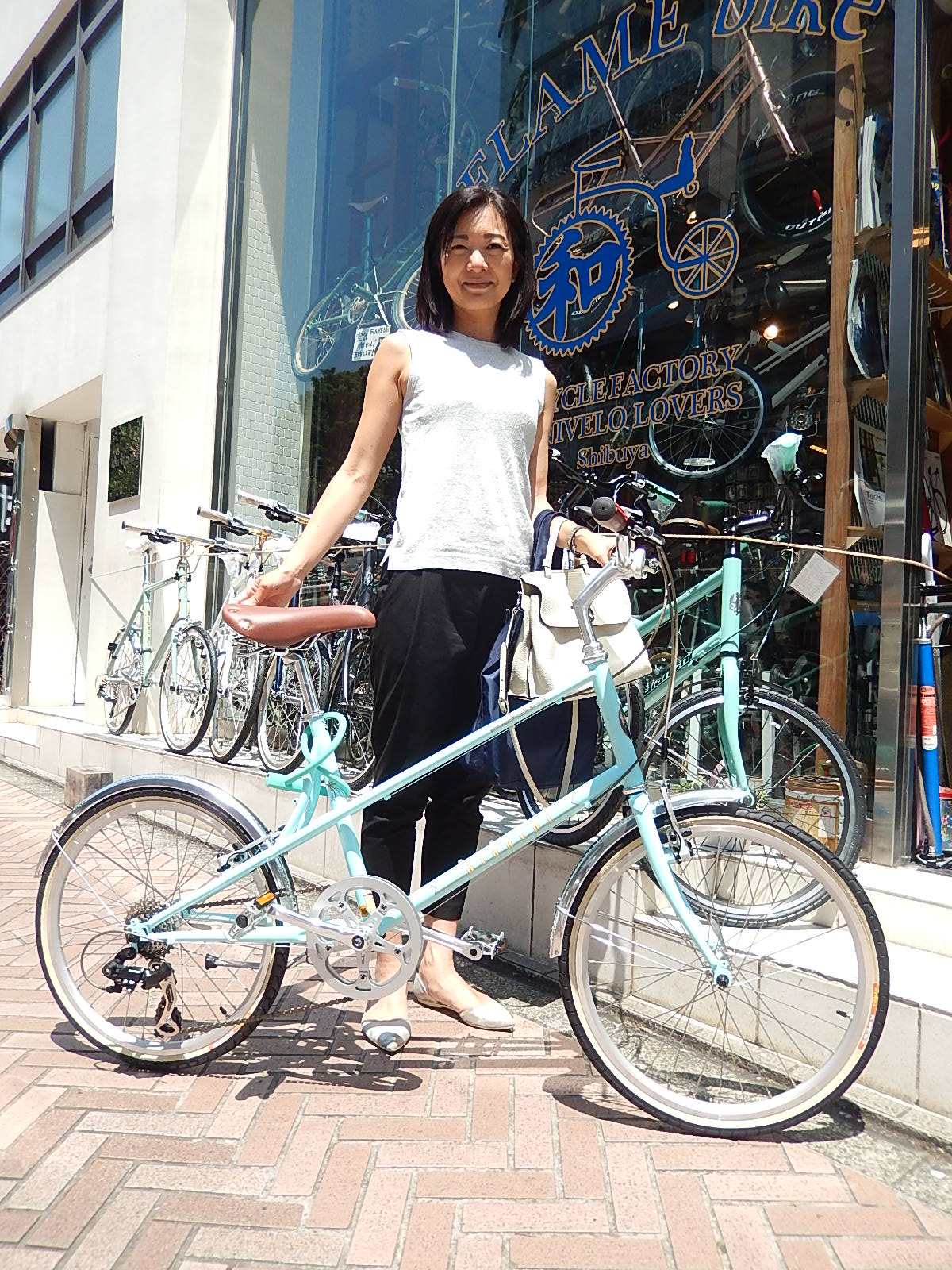7月11日　渋谷　原宿　の自転車屋　FLAME bike前です_e0188759_19265633.jpg
