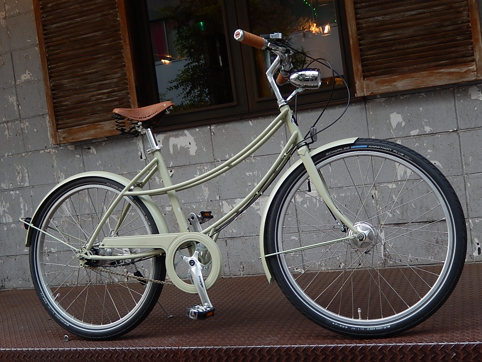 7月11日　渋谷　原宿　の自転車屋　FLAME bike前です_e0188759_19292557.jpg