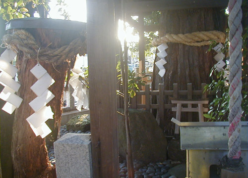 ●神社の造形―上桂御霊神社_d0053294_12304829.jpg