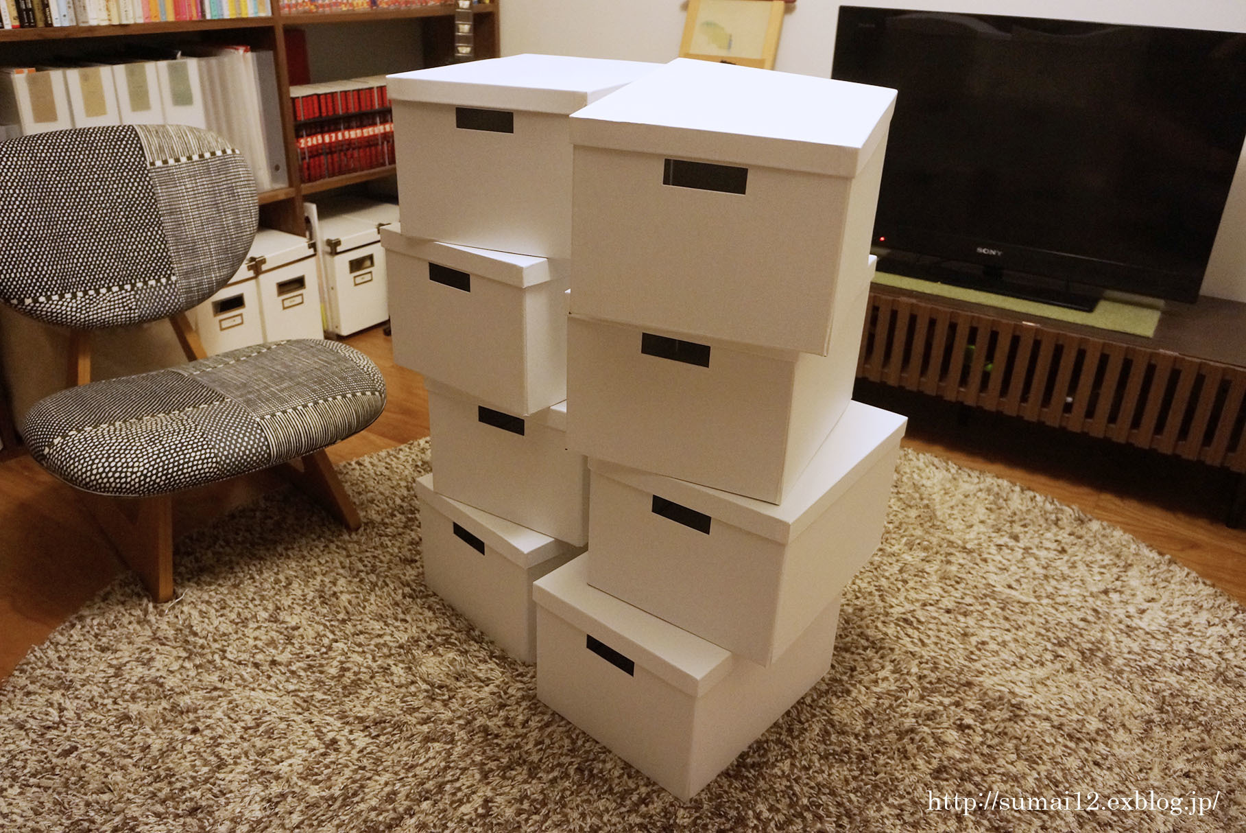娘の踏み台と Ikeaの箱 住まいの12の備忘録 娘の踏み台と Ikeaの箱 住まいの12の備忘録