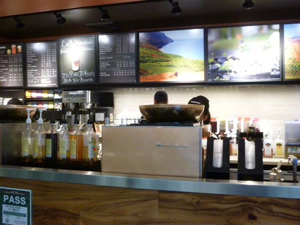 ホノルル空港のSTARBUCKS COFFEE_c0152767_22231433.jpg