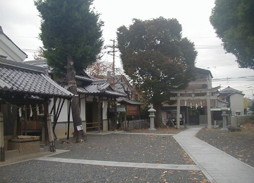 ●神社の造形―下桂御霊神社_d0053294_18172453.jpg