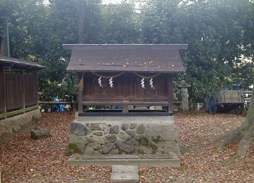 ●神社の造形―衣手神社_d0053294_1444414.jpg