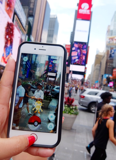 「ポケモンGo」がアメリカで神がかり的な大・大・大ヒット!!!_b0007805_12511190.jpg
