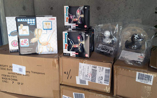 Mighty Jaxx便が入荷するも、アレがない_a0077842_2138249.jpg