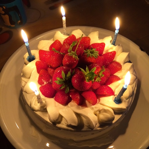 Joyeux anniversaire 5 ans!「イチゴのショートケーキ」_c0181241_5564736.jpg