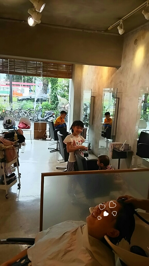 あっという間に閉店ガラガラのお時間でした・・・_f0152875_20204660.jpg