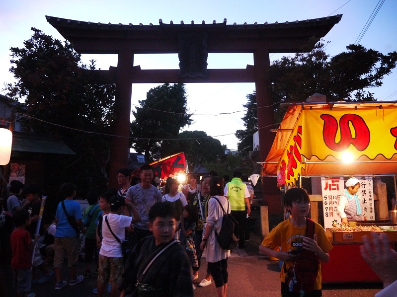 　　志摩神社の夏祭り_b0093754_1943154.jpg