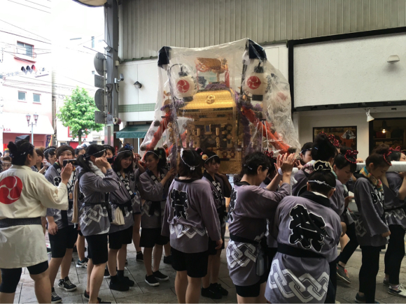 雨のち晴れのち雨のち続く☔_e0257758_18373049.jpg