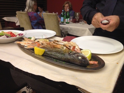 金曜日は美味しい魚介をレストランで_a0136671_643187.jpg